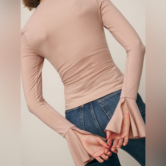 Reformation Lucca Top in Serenade - Picture 2 of 7